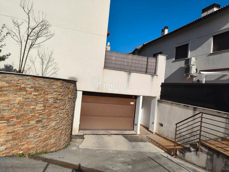 Foto 17c111bc-e197-466a-8051-5519911abce1. Reihenhaus mit heizung parking in Carabaña