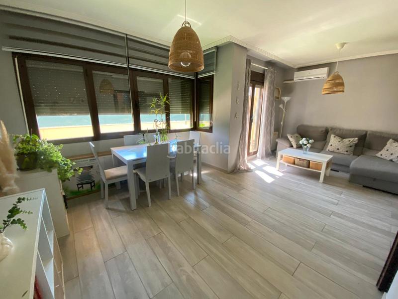 Foto 21ea83cb-68fd-4f35-99fe-2cca42a16b40. Reihenhaus mit heizung parking in Carabaña