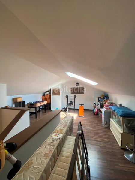 Foto 37b42253-6df6-4262-9b4e-9d39c525ed55. Reihenhaus mit heizung parking in Carabaña