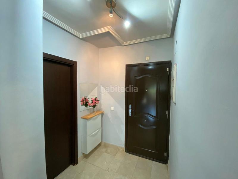 Foto 7940d34e-d292-4c6b-8ca0-ae75b99d82c8. Reihenhaus mit heizung parking in Carabaña