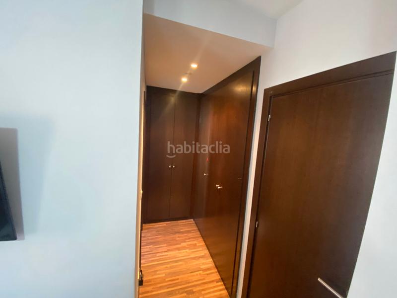 Foto 7e29e6e2-1822-43c8-a509-d1cdf9cd66e2. Reihenhaus mit heizung parking in Carabaña