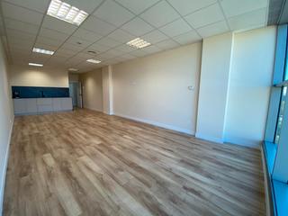 Lloguer Oficina a Rivas Futura. Despachos privados en el edificio más emblemático de oficinas de