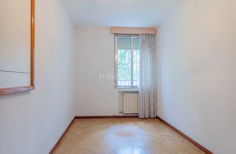 Foto 08a29e59-3225-4ae2-985c-f71c7a5409eb. Flat with heating in Valdezarza Madrid