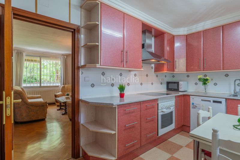 Foto add6b98f-982d-4061-b9bb-1ef2e93337a1. Flat with heating in Valdezarza Madrid