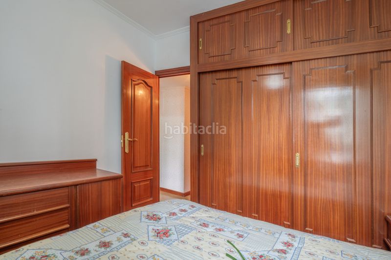 Foto ddb22c04-ce21-483a-bdde-84cded5d6a14. Flat with heating in Valdezarza Madrid