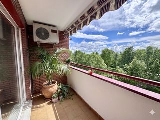 Appartement à Calle de César Pastor Llopis