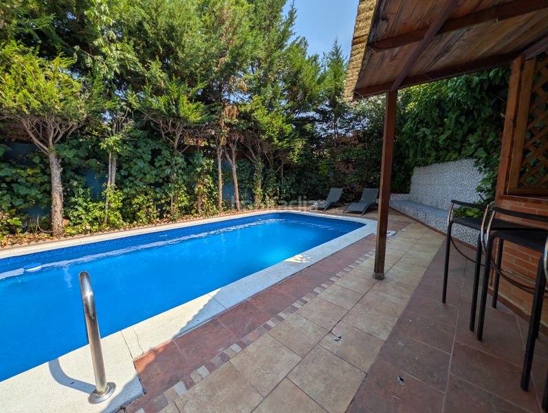 Foto 8ad249d9-2594-47d8-a180-8c631c638ae8. Xalet amb calefacció aparcament piscina a Urbanizaciones Rivas - Vaciamadrid