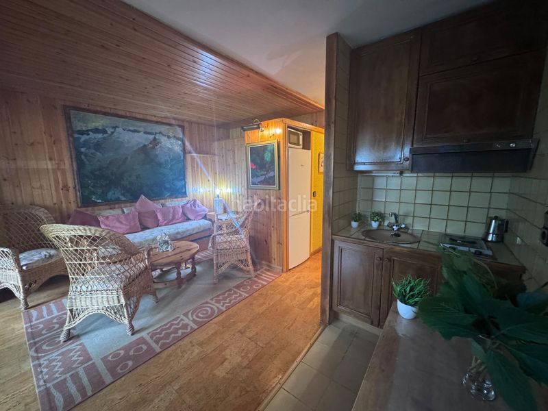 Foto bc1e909f-98ba-444a-a76d-b8c9b3de32a8. Flat with heating in Benasque