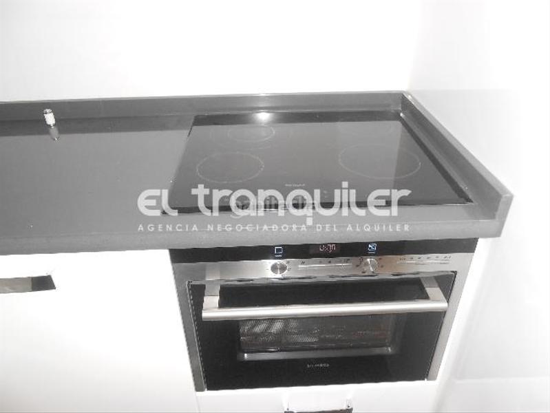Foto 51db2a46-0a2f-48c9-b28d-be774a0c4e32. Lloguer pis amb aparcament piscina a Palos de Moguer Madrid