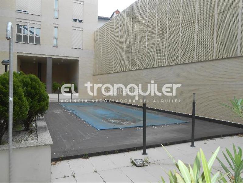 Foto b77b3a40-34e7-43a1-9595-a4e36b247536. Lloguer pis amb aparcament piscina a Palos de Moguer Madrid