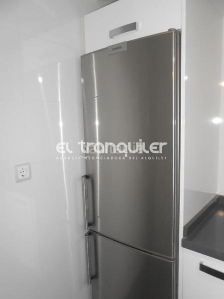 Foto db5689b8-0bbe-4583-b63e-70f715a6ff78. Lloguer pis amb aparcament piscina a Palos de Moguer Madrid