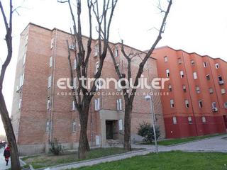 Pis  Calle tomelloso. Calle tomelloso, n 12, planta 5, puerta a