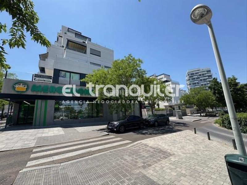 Foto 43b90669-3e5d-4405-a3ad-7c837ab1982a. Location attique avec parking piscine dans Valdebebas - Valdefuentes Madrid