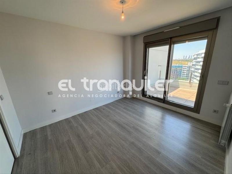 Foto 5b3256de-1285-4893-8647-d2576a05aa7d. Location attique avec parking piscine dans Valdebebas - Valdefuentes Madrid