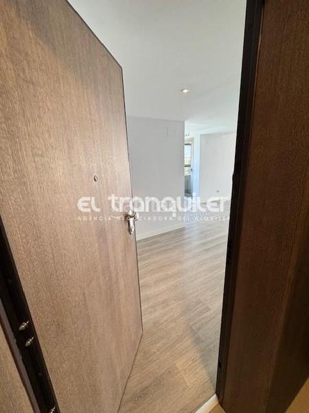Foto 6a4b3c15-f8bc-41ec-b425-58376bd2e2d5. Location attique avec parking piscine dans Valdebebas - Valdefuentes Madrid