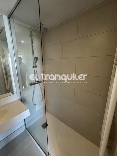 Foto c6bd4182-70ce-4f66-b8ef-ecbd528ebc3c. Location attique avec parking piscine dans Valdebebas - Valdefuentes Madrid