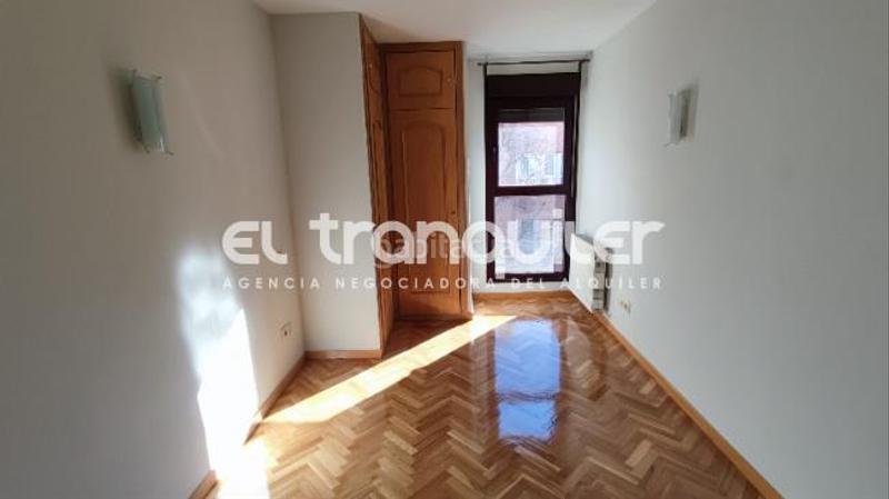 Foto 54f3cc81-afb9-4885-86de-cf9bde550e68. Affitto appartamento con parcheggio piscina in Adelfas Madrid