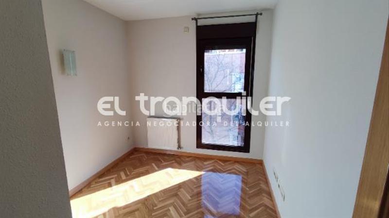 Foto bb981c62-652f-4c69-8f54-6f50a4dfda41. Alquiler piso calle luis mitjans, n 25, por.esc. b, planta 3, puerta a en Madrid