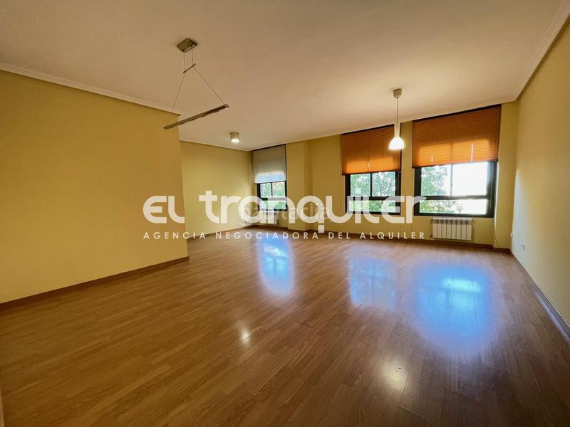 Foto 30827baa-4c3d-4d52-9a7d-3ee7c16fbd98. Location appartement avec parking piscine dans Perlita Arganda del Rey