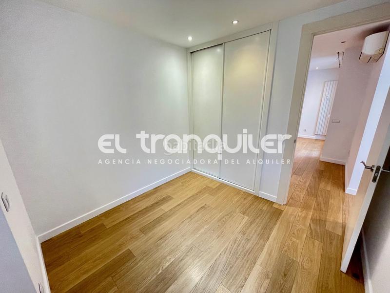 Foto 799361b6-86b2-4911-aafc-21100bc8d58e. Alquiler piso calle bolivia, n 5, planta 9, puerta d en Madrid