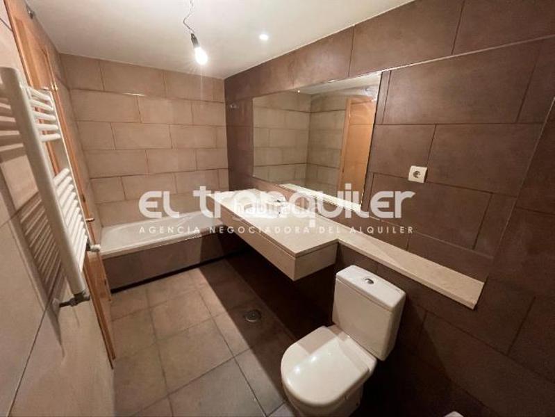 Foto 8917c981-8398-4925-b1bd-06ce0ca58970. Lloguer pis amb aparcament piscina a El Bercial Getafe