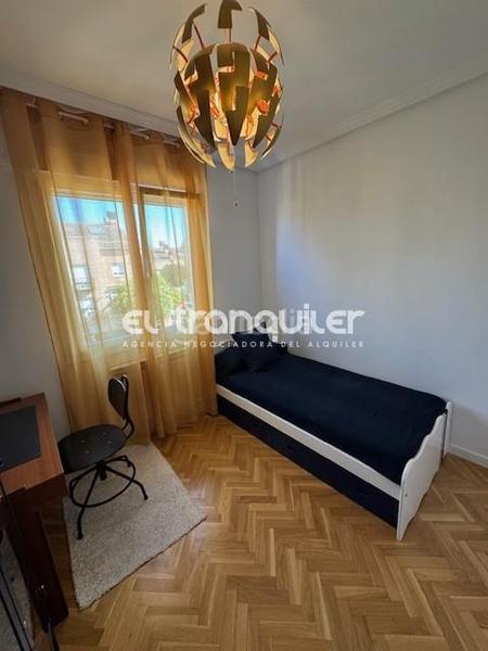 Foto 7b0d2e5a-88cb-4c32-90d9-d1ac2f175203. Alquiler casa adosada avenida conde de coruña, n 133, bajo en Daganzo de Arriba