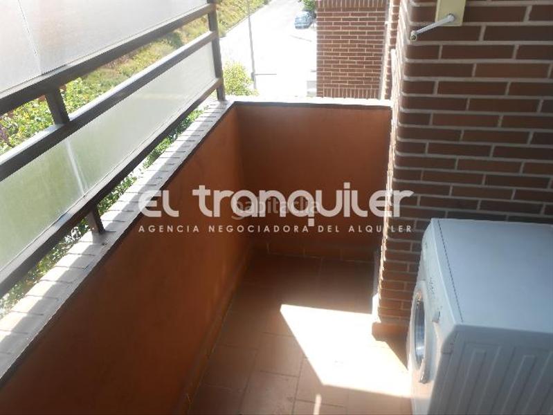 Foto bbd09ad0-fc09-4ee0-87c6-93a0129a5545. Lloguer pis amb aparcament piscina a Simancas Madrid