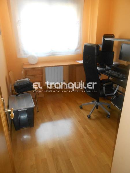 Foto e7dda03c-179b-4e5b-8fb0-d0eb713007df. Location appartement avec parking piscine dans Simancas Madrid