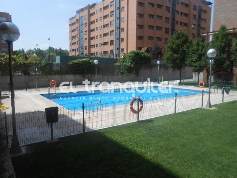 Foto 304fa819-783d-47a7-8eee-e4fe76dfb1f6. Miete etagenwohnung mit parking pool in Simancas Madrid