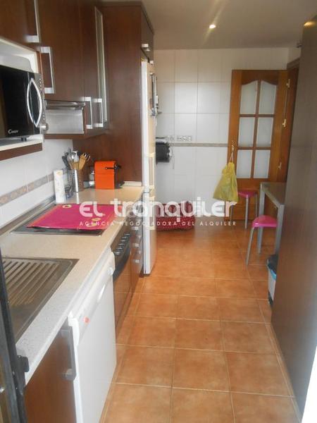 Foto 9786574c-8a26-456d-abd2-19c960529e9b. Rent flat with parking pool in Simancas Madrid