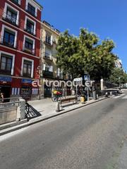 Pis a Calle Embajadores
