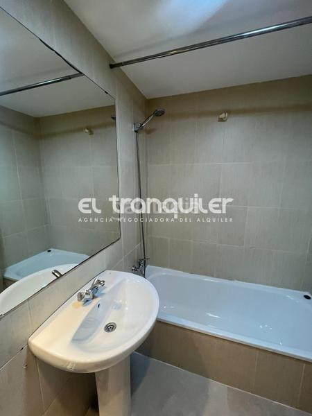 Foto 2934c965-eddd-4d83-ac0e-254860da54a9. Lloguer pis amb aparcament piscina a Las Tablas Madrid