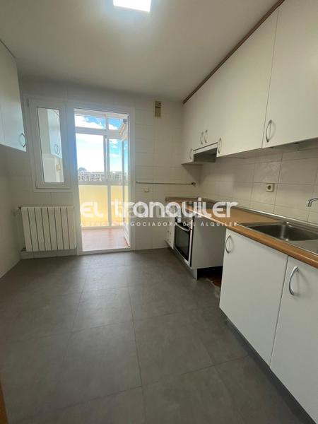 Foto 4c5b28a9-f6ec-4c79-8120-97ec80200773. Miete etagenwohnung mit parking pool in Las Tablas Madrid