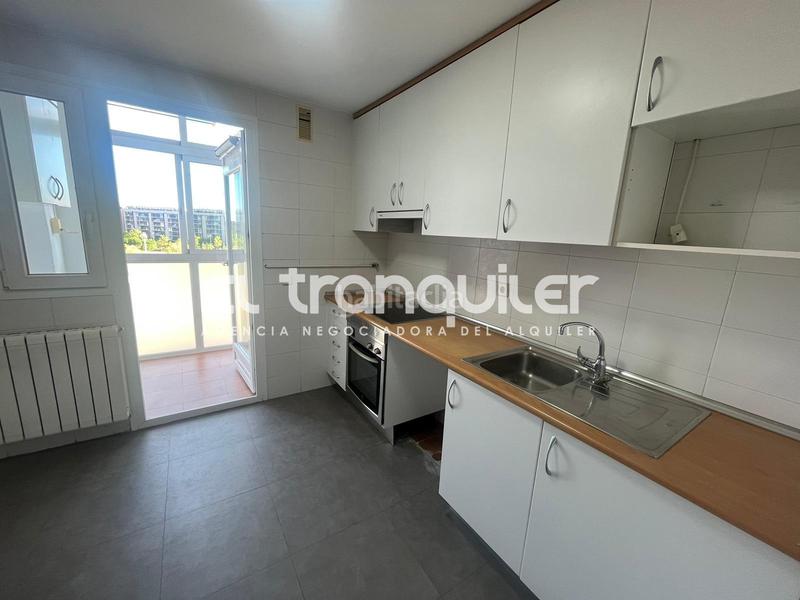 Foto 786a5293-b1b8-46ba-86a3-c477b8463b71. Miete etagenwohnung mit parking pool in Las Tablas Madrid