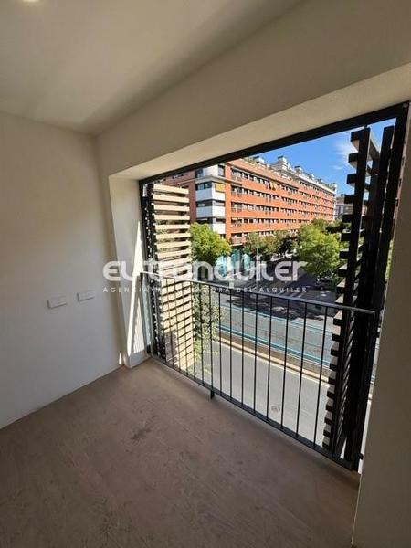 Foto d0258ba9-86c1-4912-897b-e35e55027d94. Location appartement avec parking piscine dans Legazpi Madrid