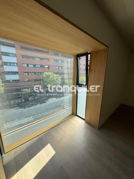 Foto f2f023d2-3229-4693-ae44-43a1617558df. Location appartement avec parking piscine dans Legazpi Madrid