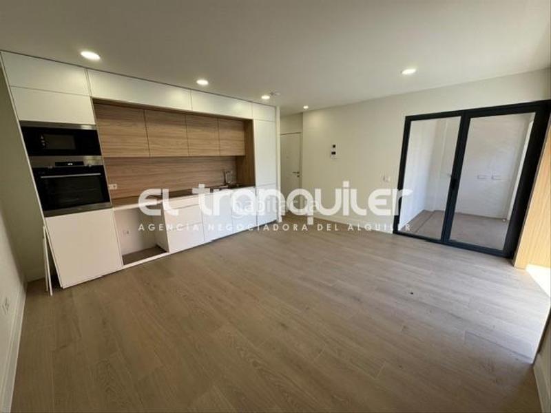 Foto fee0b3c5-c23c-4de5-b4d2-b9cef6ee42ce. Location appartement avec parking piscine dans Legazpi Madrid