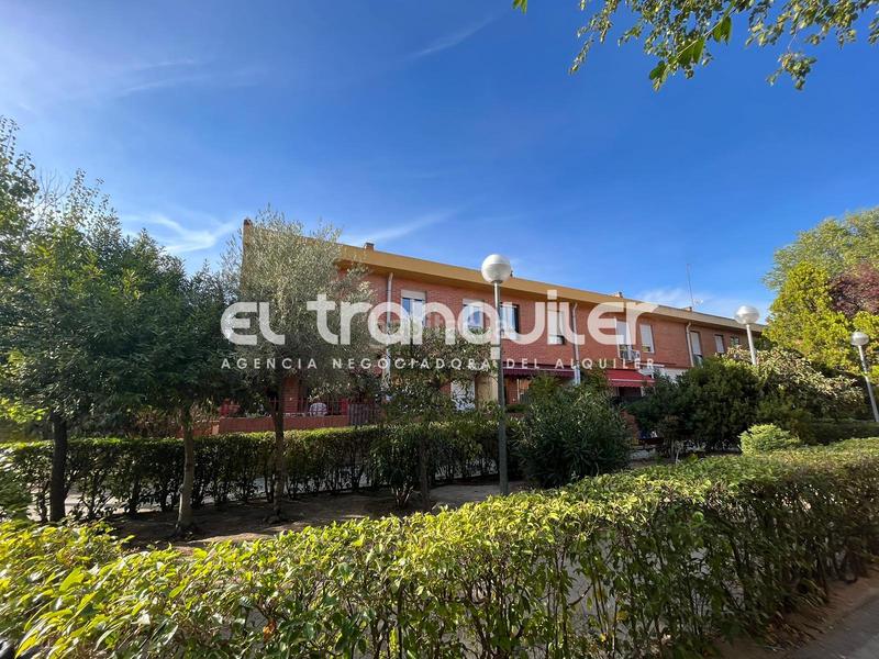Foto 0aa64233-1432-4955-b0c4-61b3269d4df3. Miete chalet mit parking in Carretera del Plantío Majadahonda