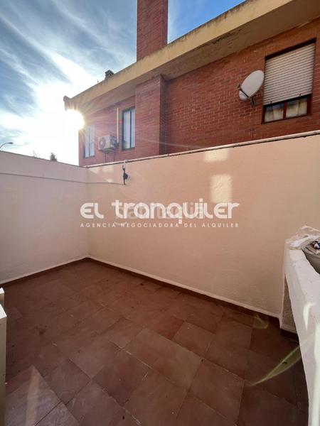 Foto 3cc7a1fd-2f93-4ed7-8a56-493761ce2b2d. Miete chalet mit parking in Carretera del Plantío Majadahonda