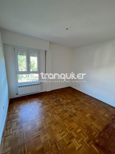Foto 57c46638-8635-438f-9c20-37498074a45c. Miete chalet mit parking in Carretera del Plantío Majadahonda