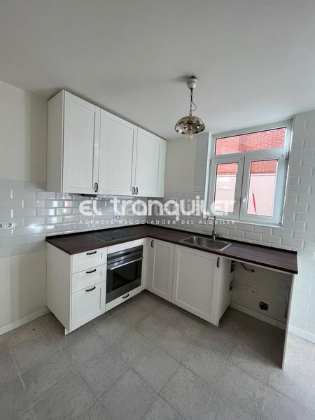 Foto c1360b2e-75d1-4266-af16-388d91086e45. Miete chalet mit parking in Carretera del Plantío Majadahonda