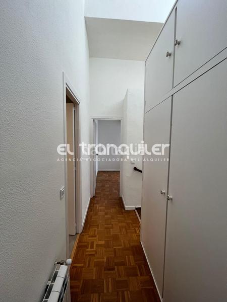 Foto f4b35476-97d0-4f49-b3df-af1320be5895. Miete chalet mit parking in Carretera del Plantío Majadahonda