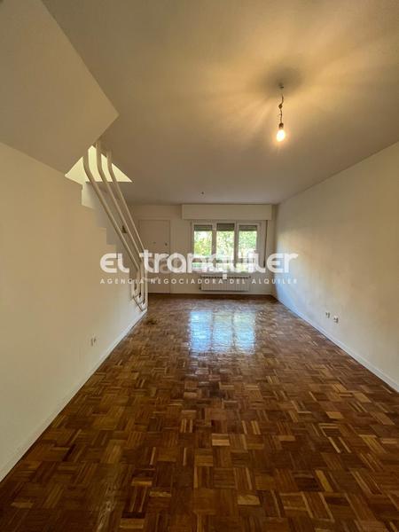 Foto f8ef97f6-b899-4843-857c-10bd47bcc21e. Miete chalet mit parking in Carretera del Plantío Majadahonda