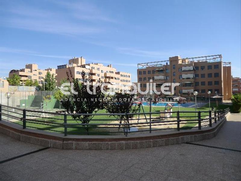 Foto 63c764cb-f444-4efd-bff6-14fc43f6421d. Pis amb aparcament piscina a Dehesa Vieja-Puente Cultural San Sebastián de los Reyes