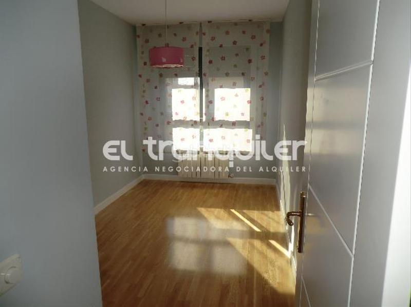 Foto a0aa9e34-9f44-4dd5-a539-c21bbe5ec196. Pis amb aparcament piscina a Dehesa Vieja-Puente Cultural San Sebastián de los Reyes