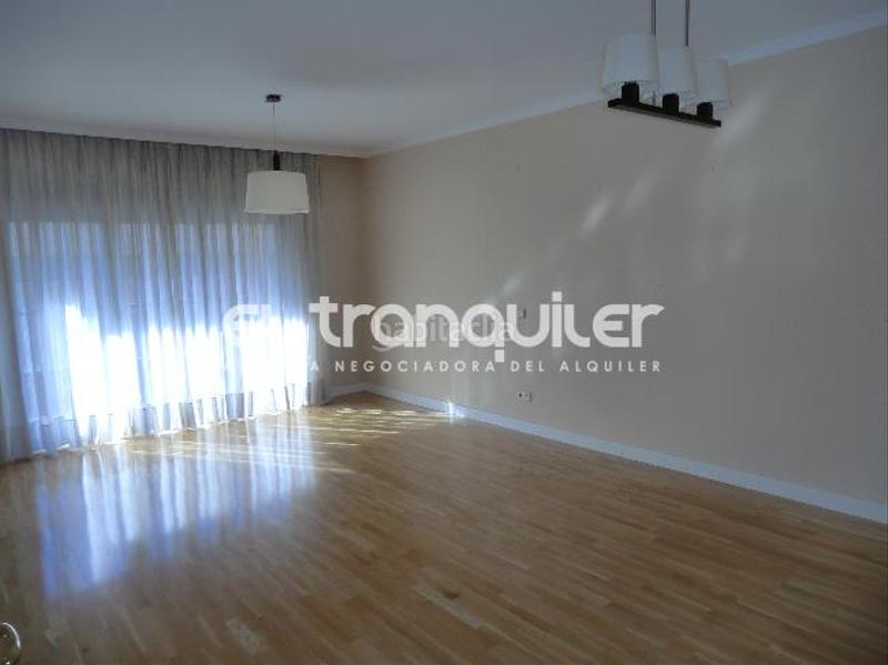 Foto e1d6649c-4894-44ae-9bb4-8032a348720f. Pis amb aparcament piscina a Dehesa Vieja-Puente Cultural San Sebastián de los Reyes