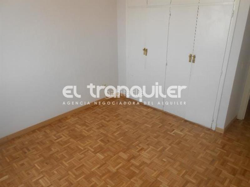 Foto cdbbec76-cfa8-4989-ae82-f27030f0193d. Alquiler ático travesía lópez aranda, n 4, planta 9, puerta b en Madrid