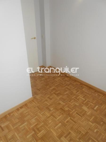 Foto fc802c6e-20a7-45a1-8c9b-a70fbd58c6b0. Alquiler ático travesía lópez aranda, n 4, planta 9, puerta b en Madrid