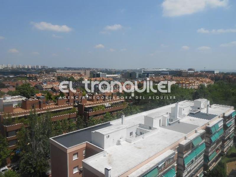 Foto 5818f0da-e6f4-4e75-a736-87779b7046fa. Lloguer àtic a Salvador Madrid