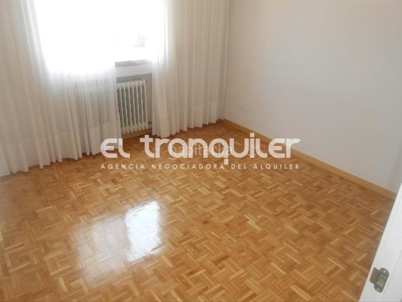 Foto e96ad977-2a82-43fa-a174-045a231f3c03. Rent penthouse in Salvador Madrid